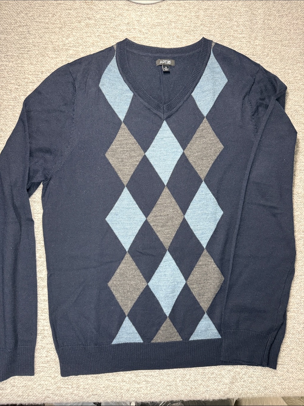 Apt. 9 Navy Argyle V-Neck Sweater with Light Blue and Gray Diamonds Size M